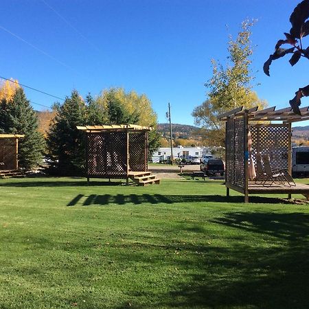 Robert'S Roost Rv Park Resort Quesnel Exterior foto